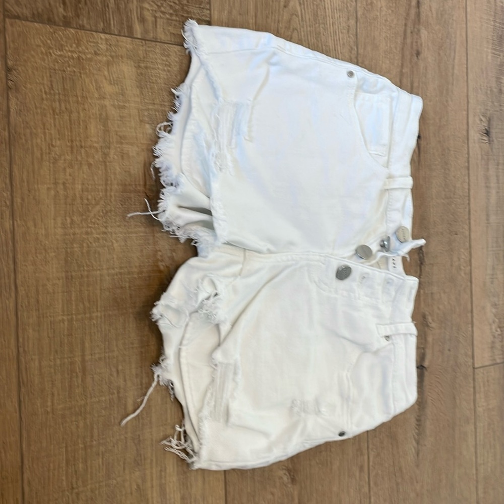 Risen Jean shorts size S white color.